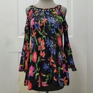 Spense Cold Shoulder Floral Top